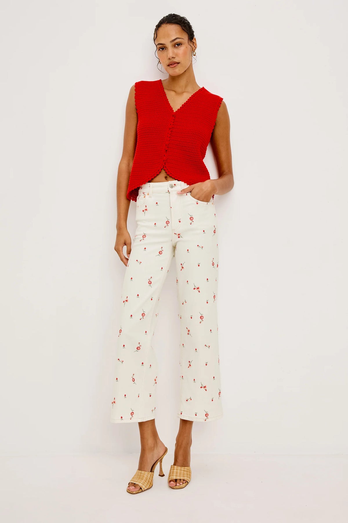 Getty Crop in Ecru Romantic Floral