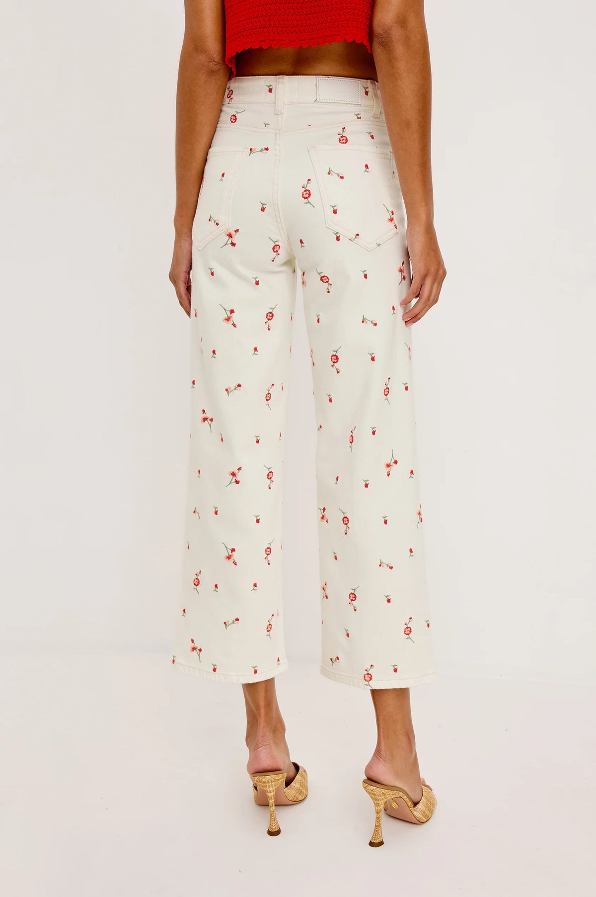 Getty Crop in Ecru Romantic Floral