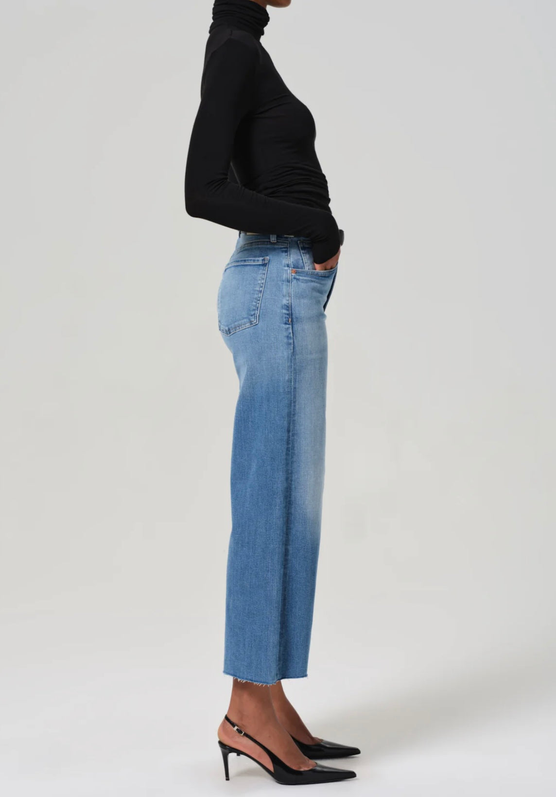 Lyra Wide Leg Crop in Bhodi