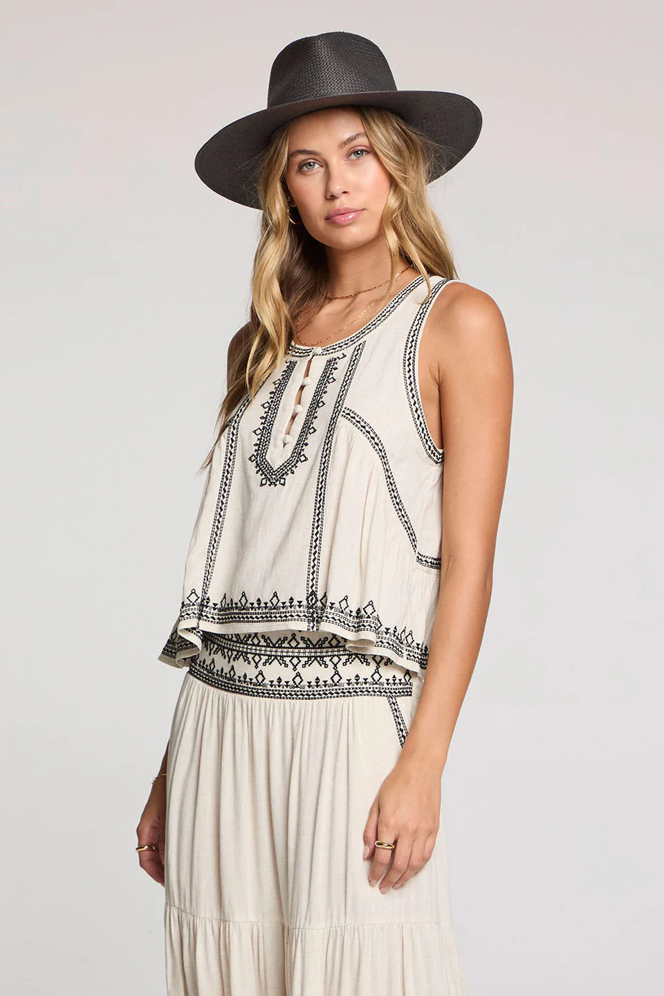 Quinley Natural Tank