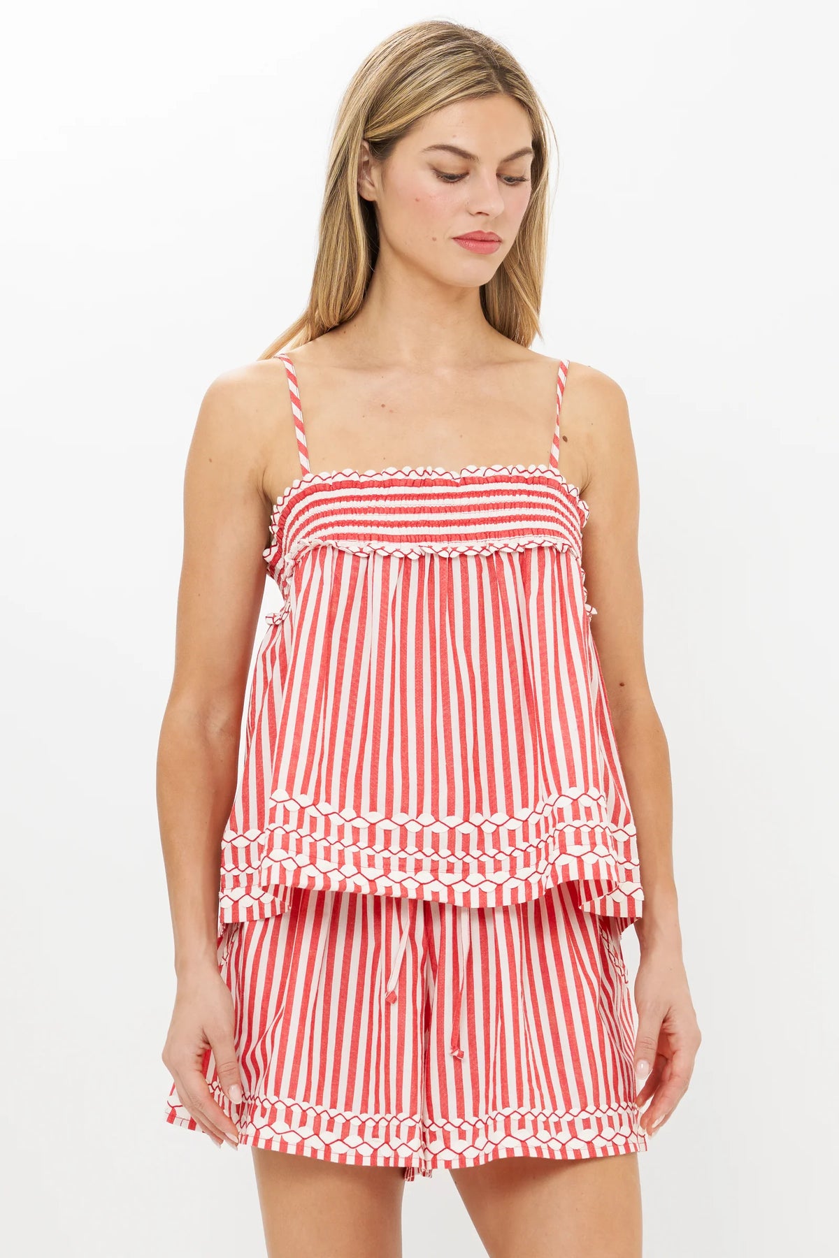 Riley Shorts in Sconset Red