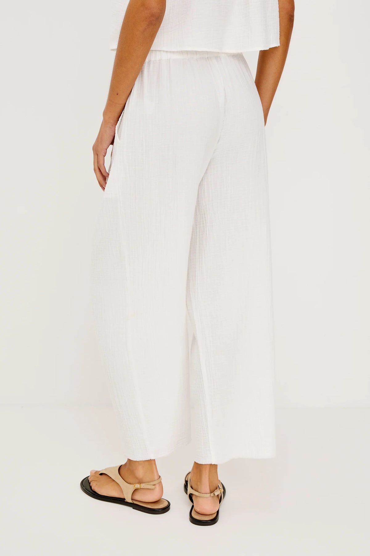 Leon Crop in White
