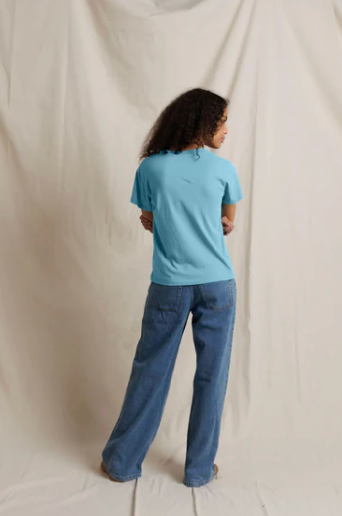 Hendrix V Neck in Milky Blue