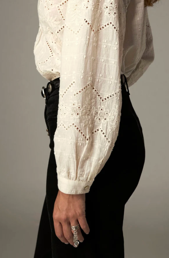 Renata Blouse in Chantilly